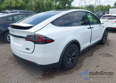2022 Tesla Model X Plaid Tri Motor All-Wheel Drive из США, поврежденный, VIN 7SAXCBE69NF356232